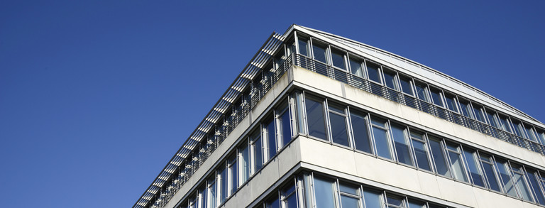 GB III Building 3 from a frog’s perspective at TU Dortmund.